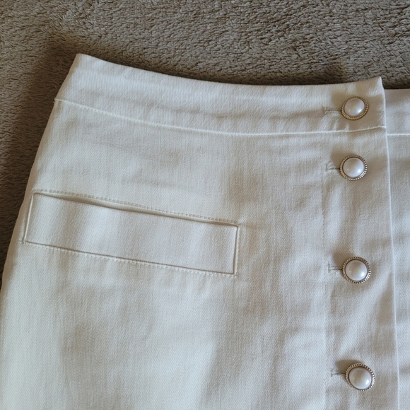 Avec Les Filles denim mini skirt in Ecru Snow Wash size 8​ - Picture 4 of 12